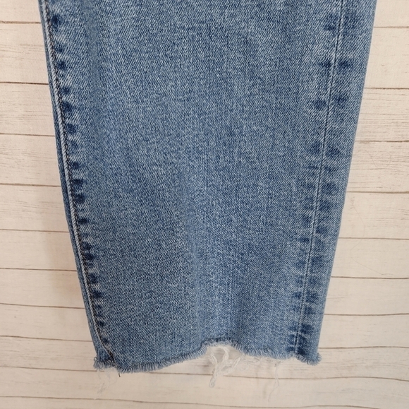 LEVI'S WEDGIE STRAIGHT FRAYED HEM BUTTON FRONT JEANS, SZ 32 - Picture 2 of 16